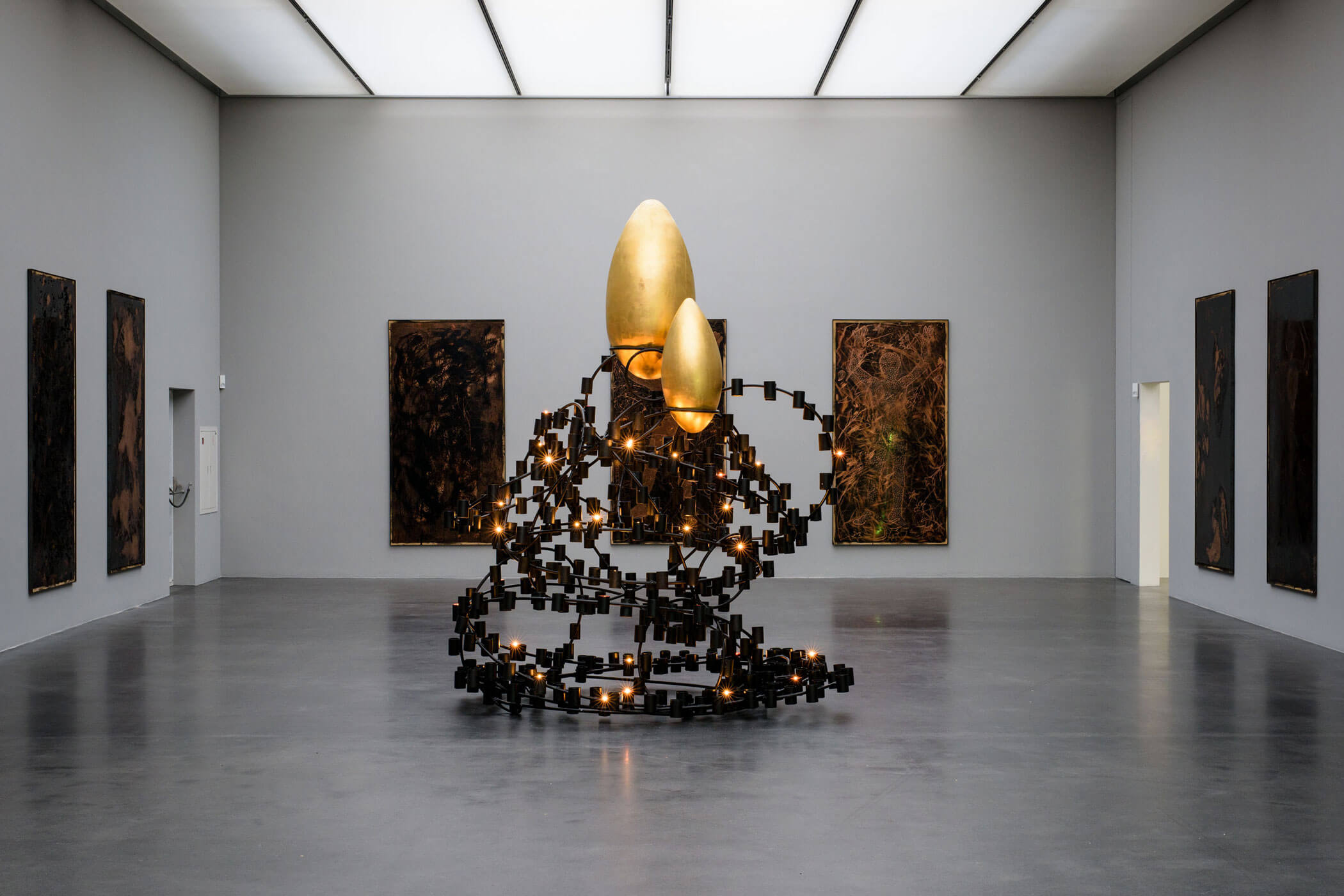 Ausstellungsansicht Michael Buthe (1944–1994). Retrospektive, Kunstmuseum Luzern, 2015, Foto: Marc Latzel